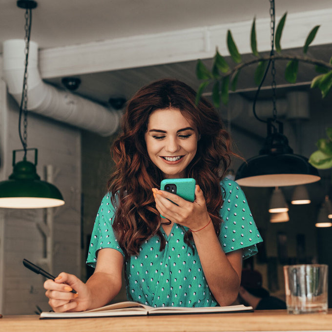 Fonex - G -MOOD tok iPhone 13 Pro készülékhez, zöld