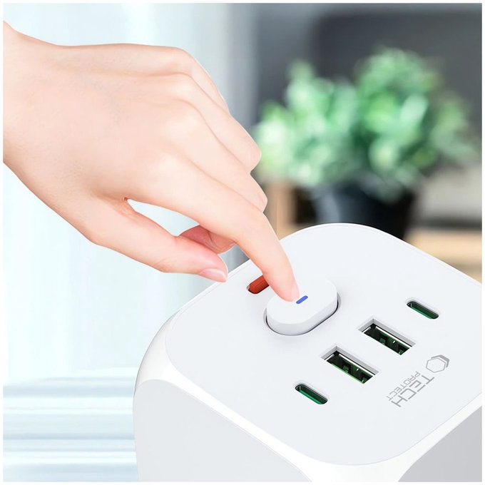 Hálózati töltő PCL3X4 Power Socket 2 USB & 2 USB-C & 3 Socket, fehér, Tech-Protect