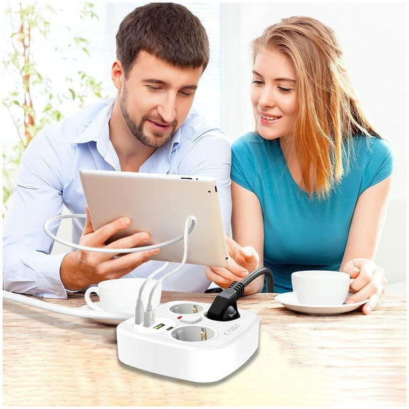 Hálózati töltő PCS3X4 Power Strip 2 USB & 2 USB-C & 3 Socket 200cm, fehér, Tech-Protect