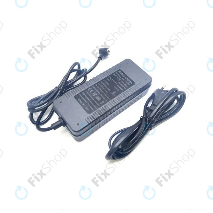 Xiaomi Electric Scooter 4 Pro - Töltő 42V / 2A