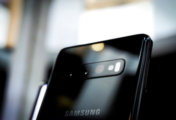 Samsung Galaxy S10 telefon tartozékainak áttekintése