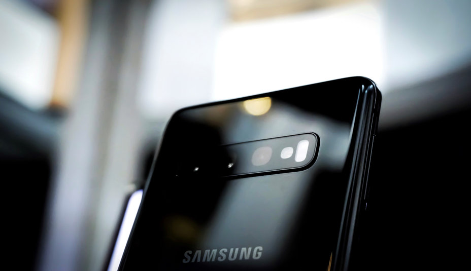 Samsung Galaxy S10 telefon tartozékainak áttekintése