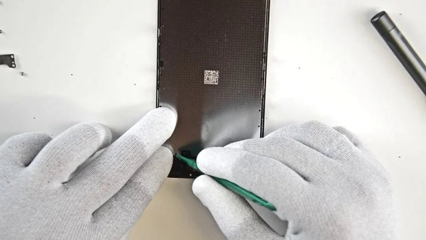 Home gomb kábel lecsatolása