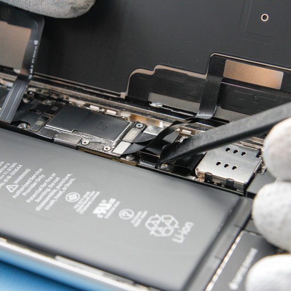 Az akkumulátor lekapcsolása