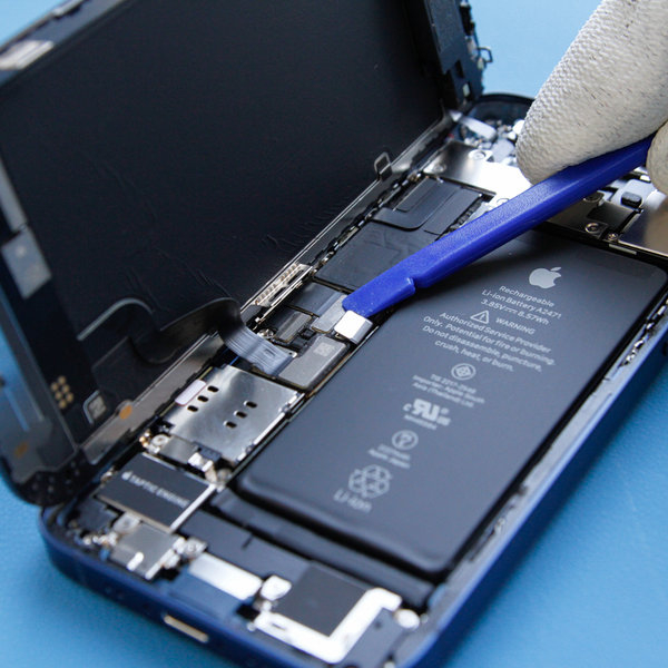 Az akkumulátor lekapcsolása